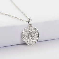 Pendentif personnalisé médaille gravée argent lettre initiale texturée 14 mm