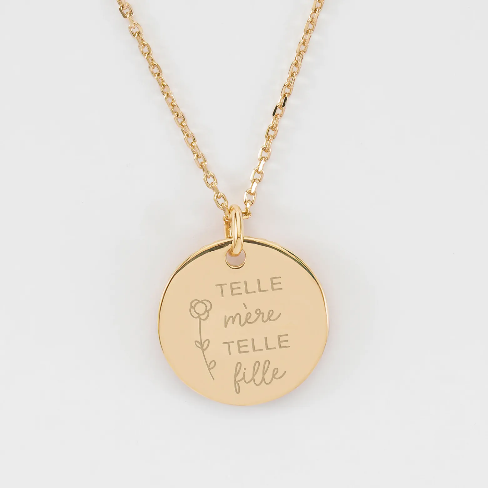 Pendentif personnalisé médaille soleil coeur bombé gravée plaqué or 19 mm