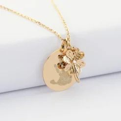 Pendentif personnalisé médaille gravée plaqué or 19 mm et breloque trèfle scintillant 15 mm