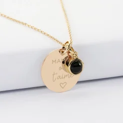 Pendentif personnalisé médaille gravée plaqué or 19 mm et breloque pierre naturelle 8 mm