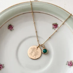 Pendentif personnalisé médaille gravée plaqué or 19 mm et breloque pierre naturelle 8 mm