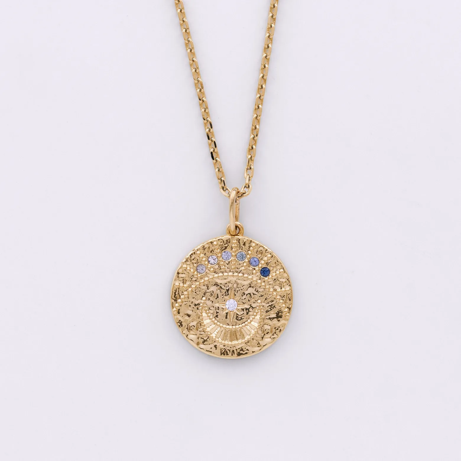 Pendentif personnalisé médaille Lune zircons crépuscule gravée plaqué or 16 mm
