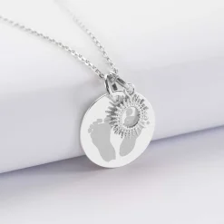 Pendentif personnalisé médaille gravée argent 19 mm et breloque soleil 10 mm