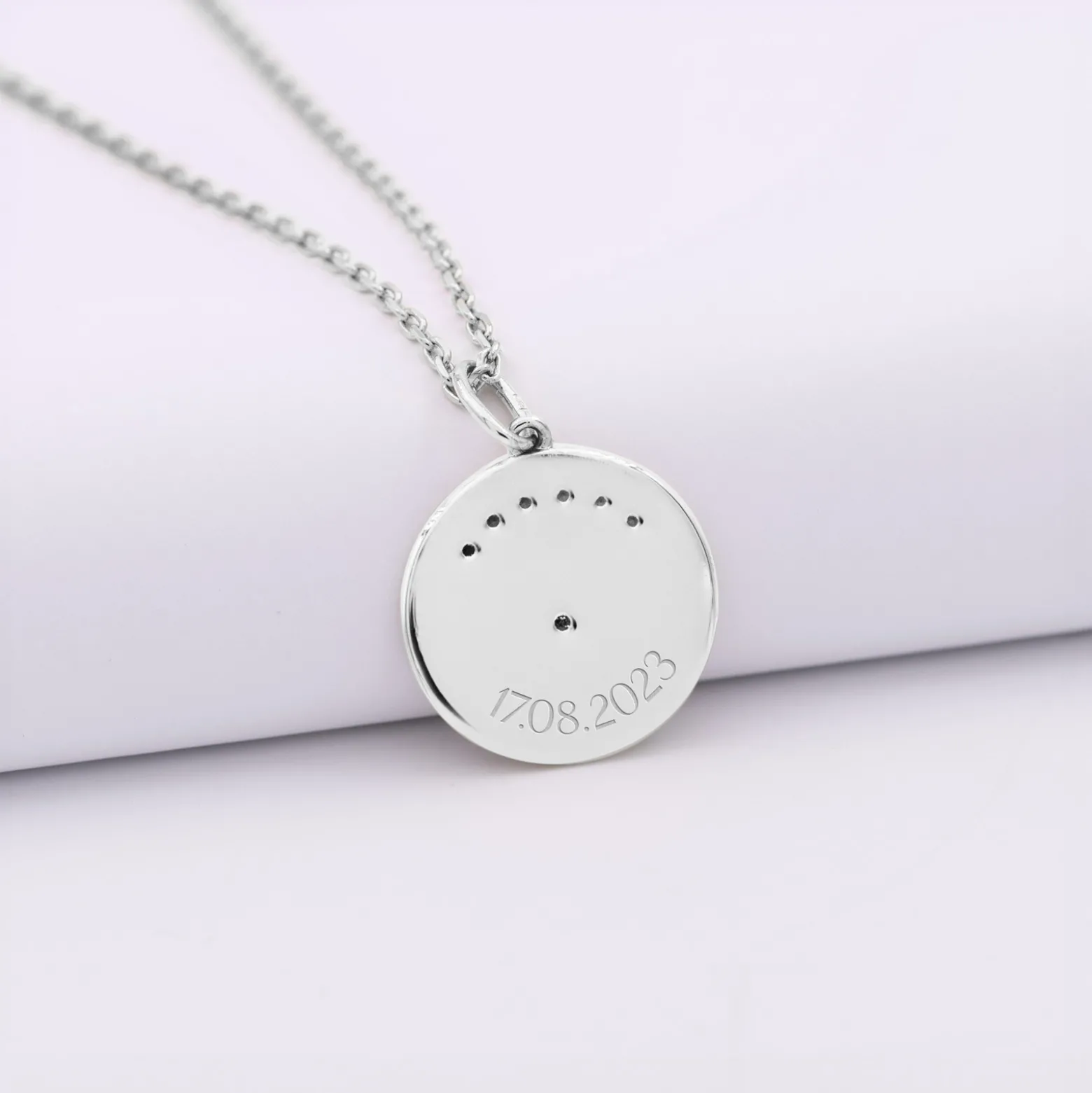 Pendentif personnalisé médaille Lune zircons crépuscule gravée argent 16 mm