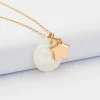 Pendentif personnalisé médaille gravée nacre 19 mm et breloque plaqué or étoile 12 mm