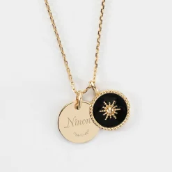 Pendentif personnalisé médaille gravée plaqué or 15 mm et breloque email noir soleil 14 mm