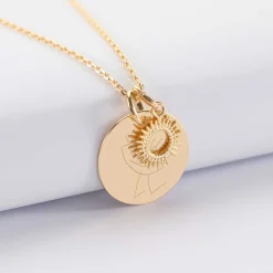 Pendentif personnalisé médaille gravée plaqué or 19 mm et breloque soleil 10 mm