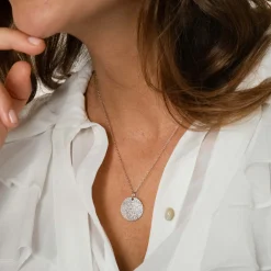 Pendentif personnalisé médaille martelée gravée argent 19 mm