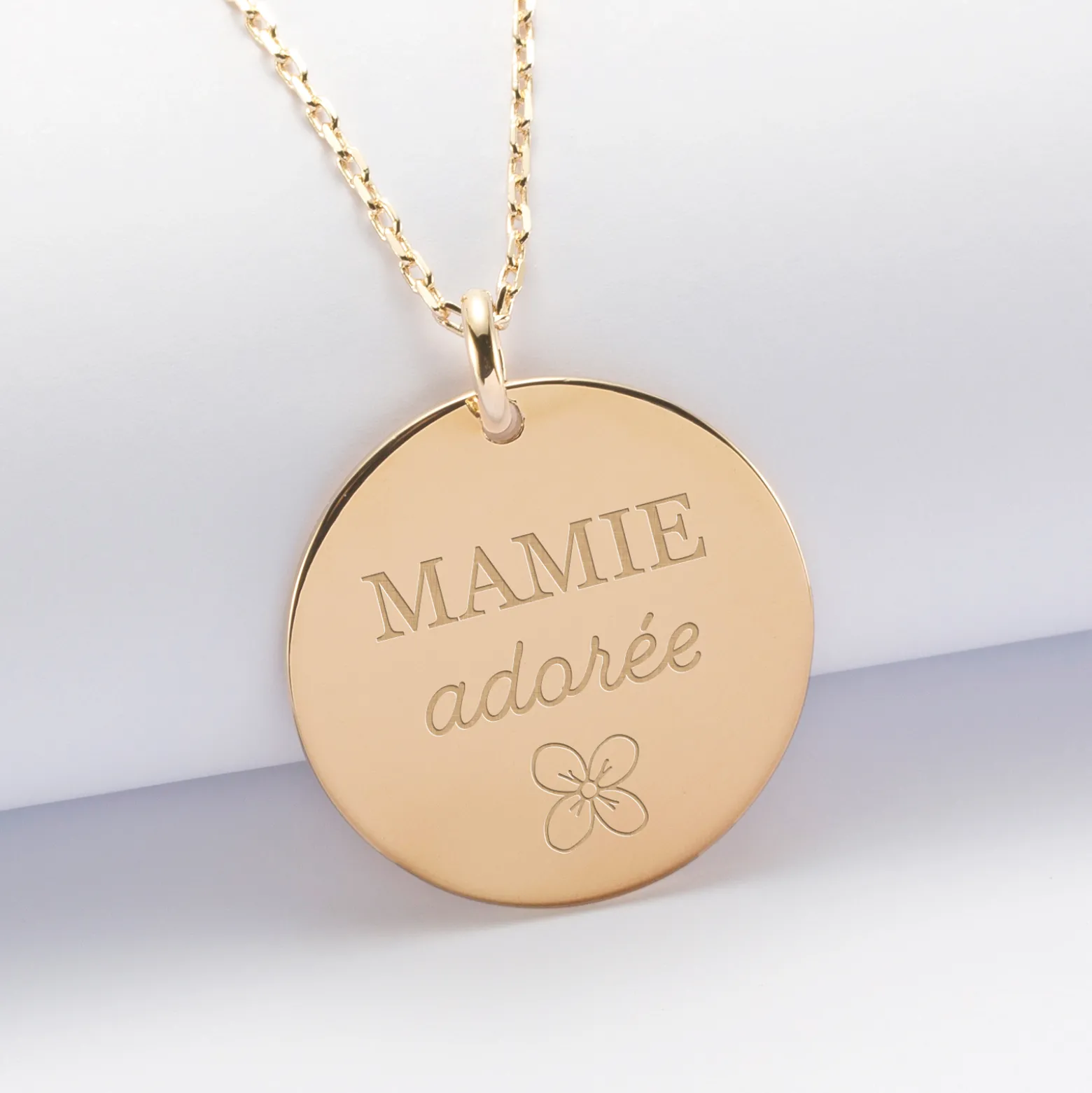 Pendentif personnalisé médaille gravée plaqué or 27 mm - Edition spéciale Mamie
