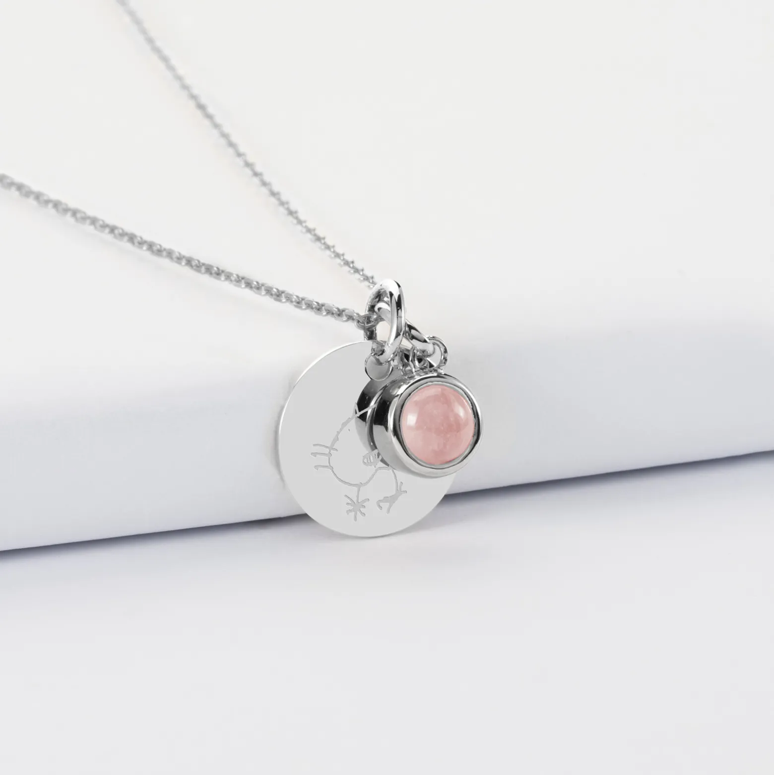 Pendentif personnalisé médaille gravée argent 15 mm et breloque pierre naturelle 8 mm
