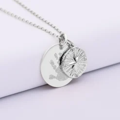 Pendentif personnalisé médaille gravée argent 19 mm et breloque rose des vents texturée 14 mm