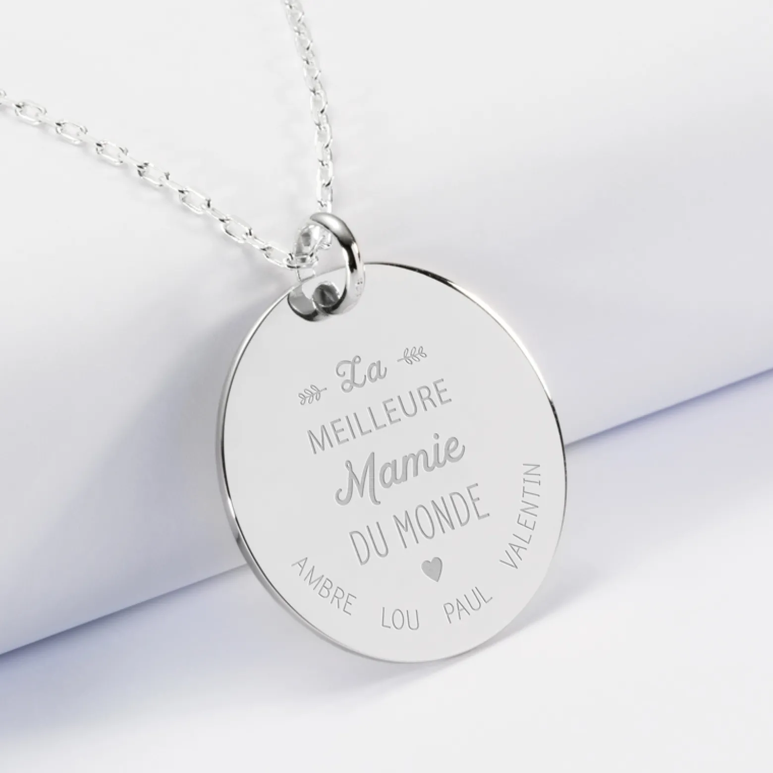 Pendentif personnalisé médaille gravée argent 27 mm "La meilleure Mamie"