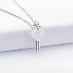 Pendentif personnalisé médaille gravée argent clé 19x10mm