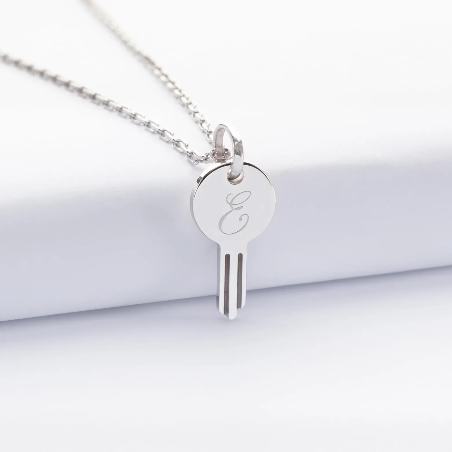 Pendentif personnalisé médaille gravée argent clé 19x10mm