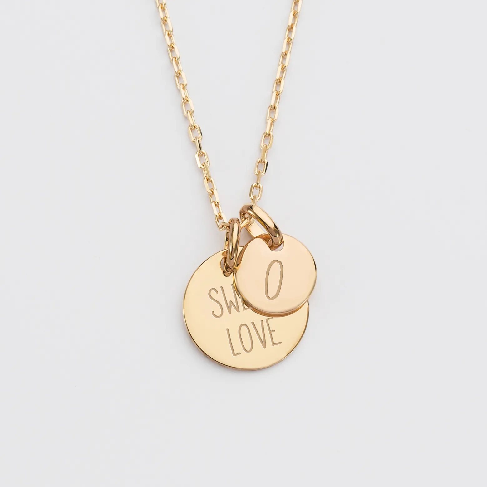 Pendentif personnalisé médaille gravée plaqué or 15 mm et breloque ronde 10 mm