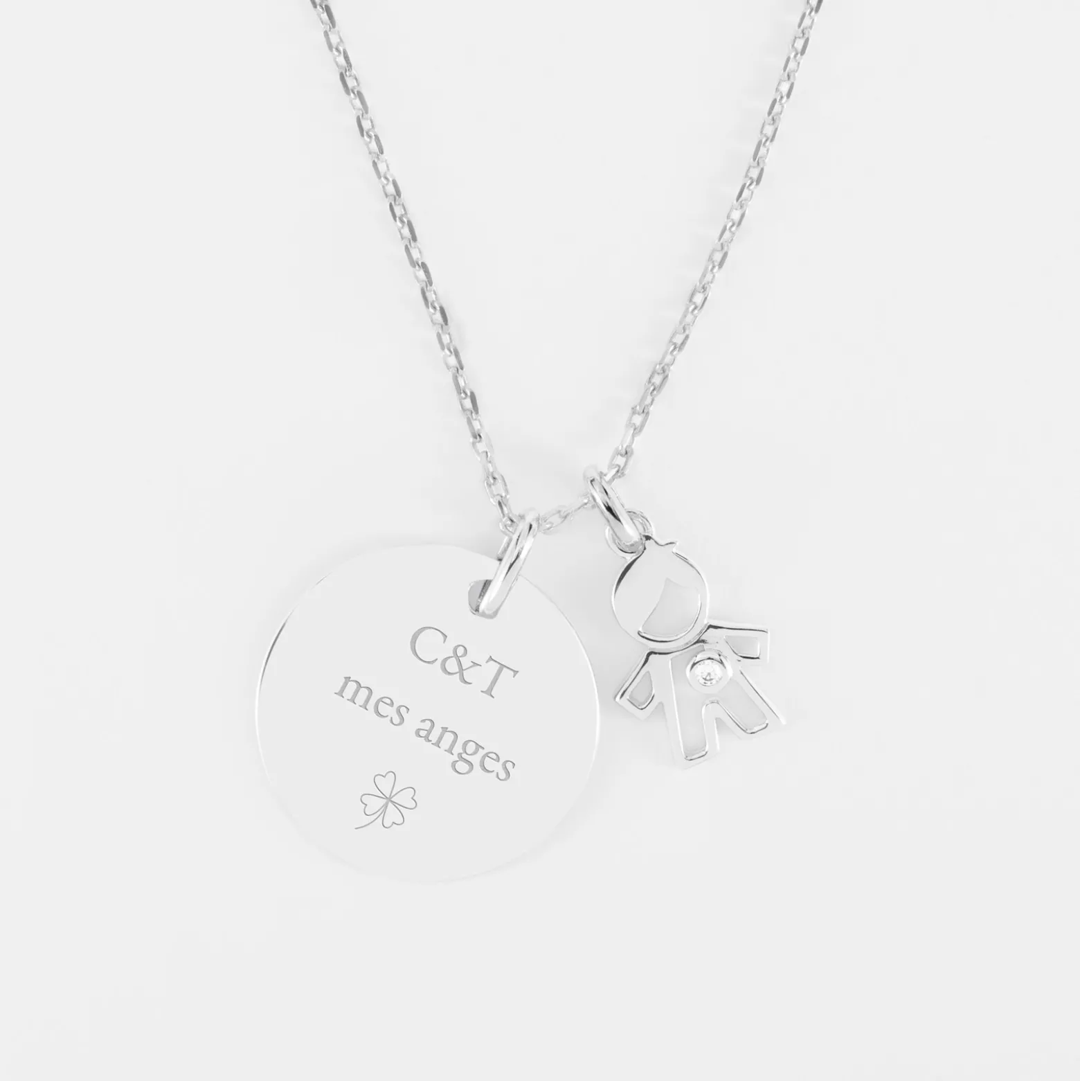 Pendentif personnalisé médaille gravée argent 19 mm et breloque petit garçon zircon 12 mm