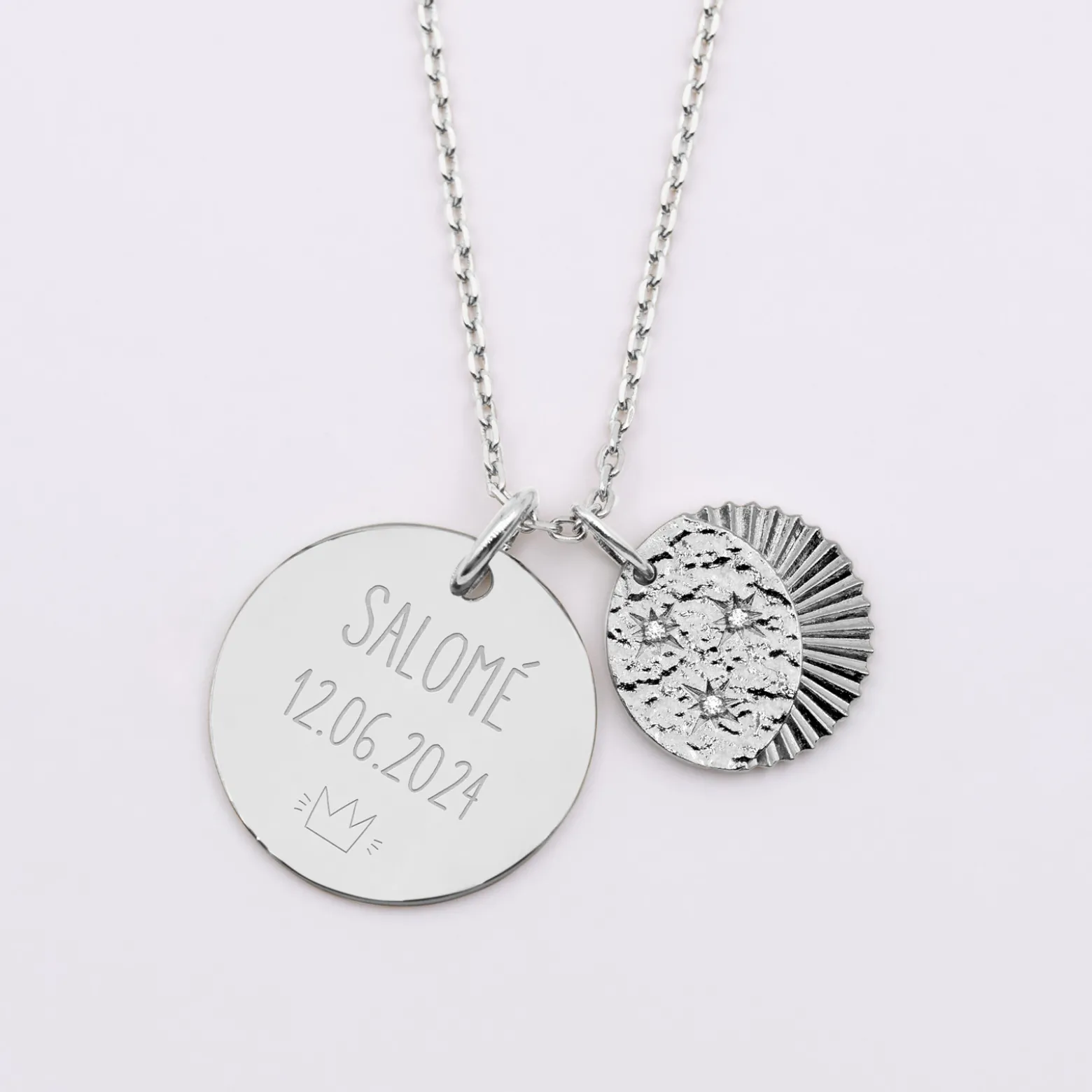 Pendentif personnalisé médaille gravée argent 19 mm et breloque Lune trio zircons 14 mm