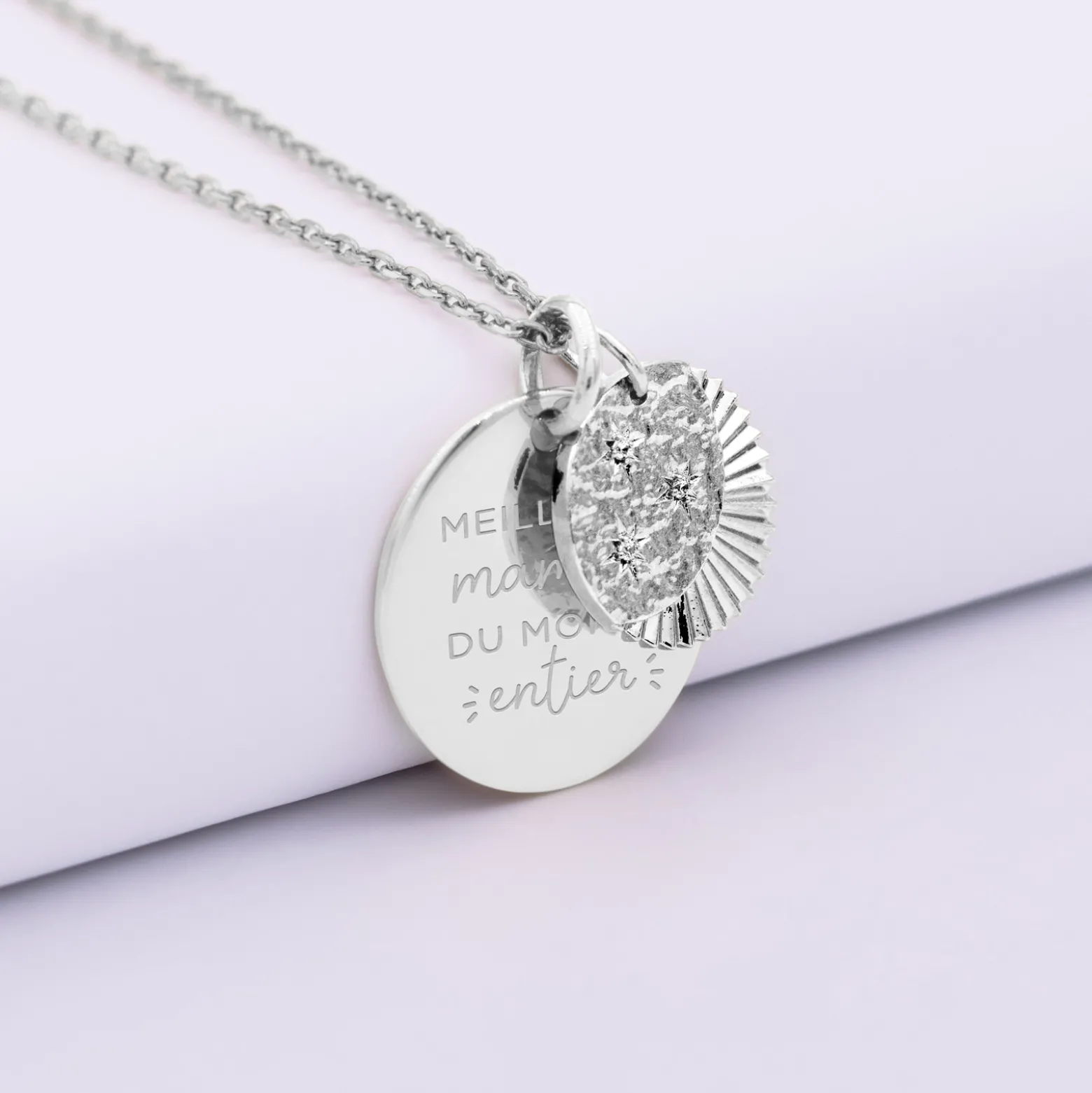 Pendentif personnalisé médaille gravée argent 19 mm et breloque Lune trio zircons 14 mm
