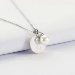 Pendentif personnalisé médaille gravée argent 15 mm et breloque perle nacre 10 mm