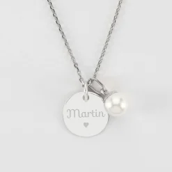 Pendentif personnalisé médaille gravée argent 15 mm et breloque perle nacre 10 mm