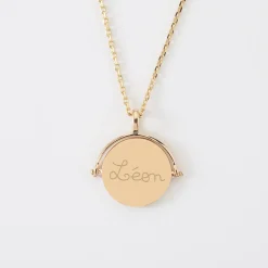 Pendentif personnalisé médaille gravée nacre réversible plaqué or 15 mm