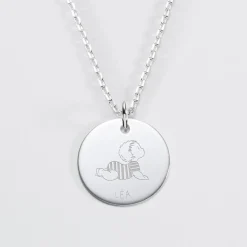 Pendentif personnalisé prénom médaille gravée argent 19 mm - HappyBulle x Marie Savart