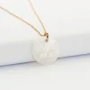 Pendentif plaqué or personnalisé médaille gravée nacre 19 mm