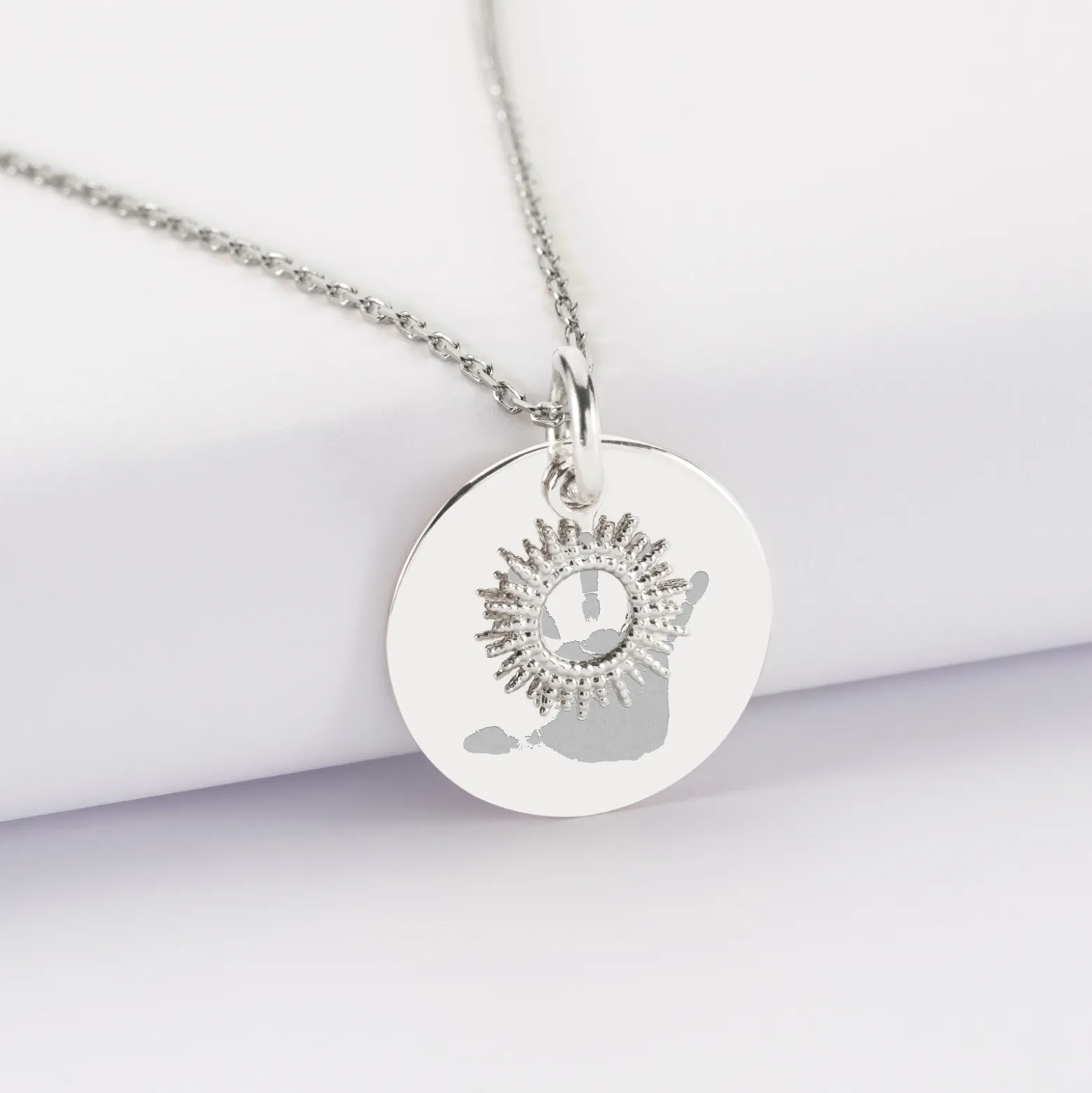 Pendentif réversible personnalisé médaille gravée argent 19 mm et breloque soleil 10 mm