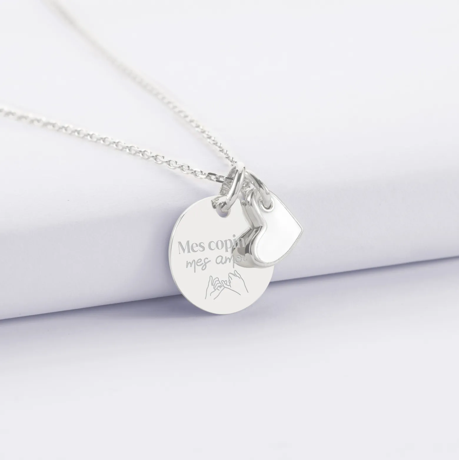 Pendentif Témoin personnalisé médaille gravée argent 15 mm et breloque coeur email 10 mm