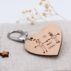 Porte clé personnalisé gravé bois médaille coeur 50x45 mm