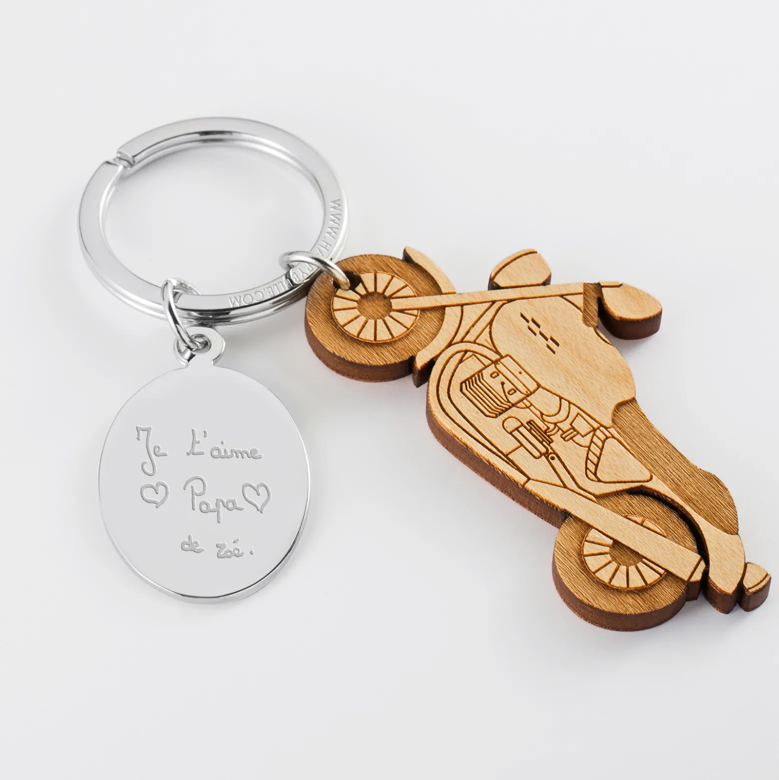 Porte clé personnalisé médaille gravée ovale acier et breloque bois moto
