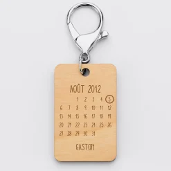 Porte-clés personnalisé calendrier médaille gravée bois