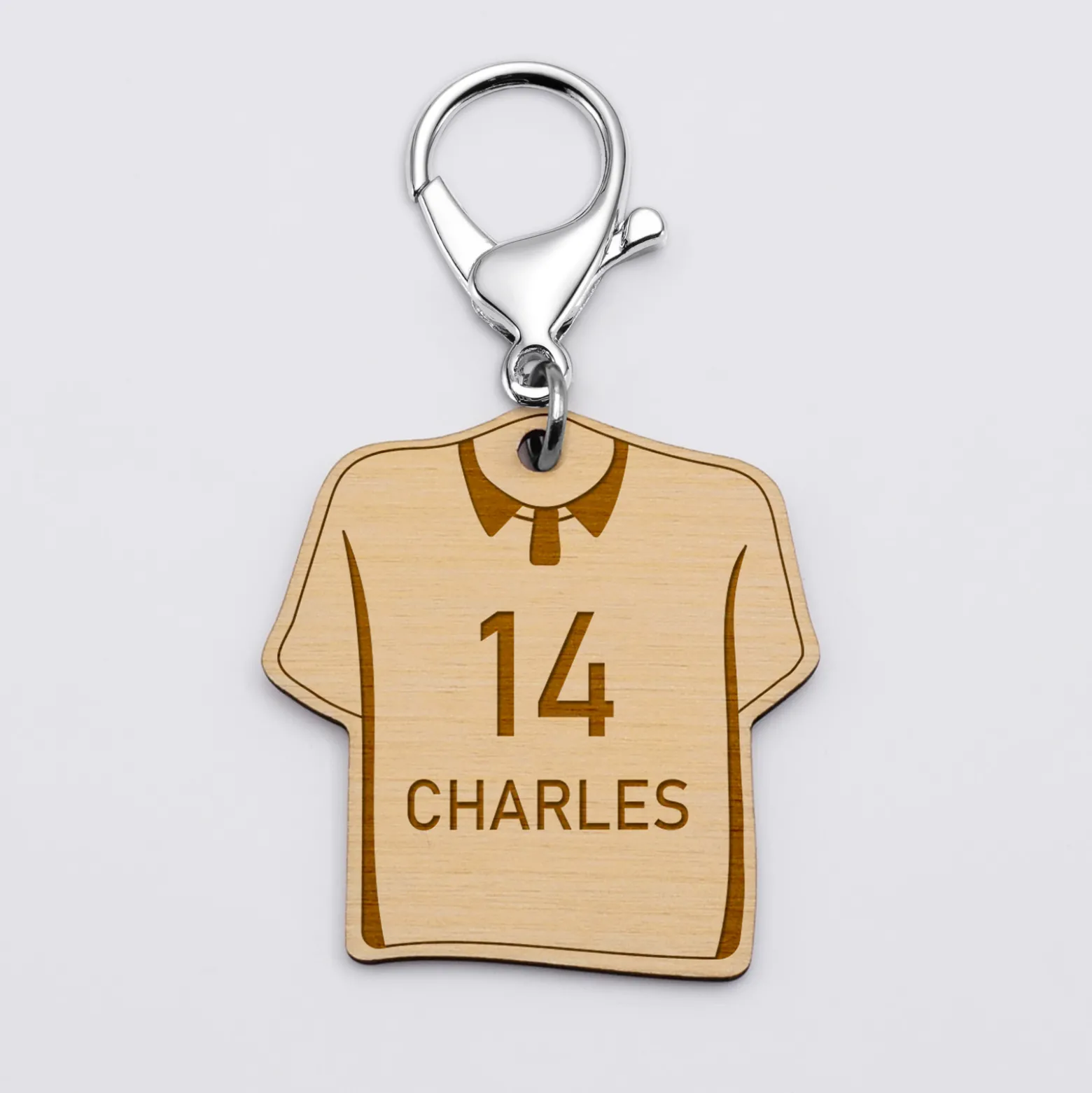 Porte-clés personnalisé gravé bois Maillot de multisport 50x50 mm