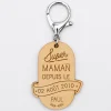Porte-clés personnalisé gravé bois médaille ovale 58x43 mm - "Super maman depuis"