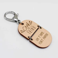 Porte-clés personnalisé gravé bi-matière bois 55 mm - édition spéciale