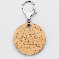Porte-clés personnalisé gravé bois médaille ronde 50 mm "Carte du ciel étoilé"