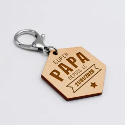 Porte-clés personnalisé gravé bois médaille hexagone 52x45 mm -