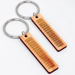 Porte-clés personnalisé "message codé" médaille gravée bois plaque 16x66 mm